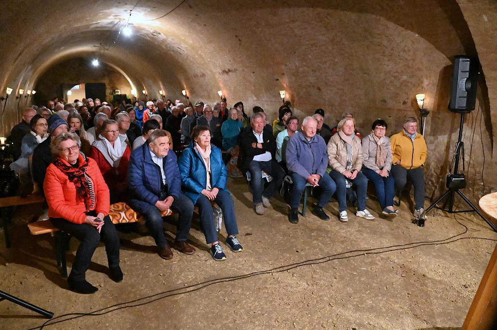 Startseite Weinviertlerisch PUR mit Wortklauber Michael Staribacher und die Köllamauna 