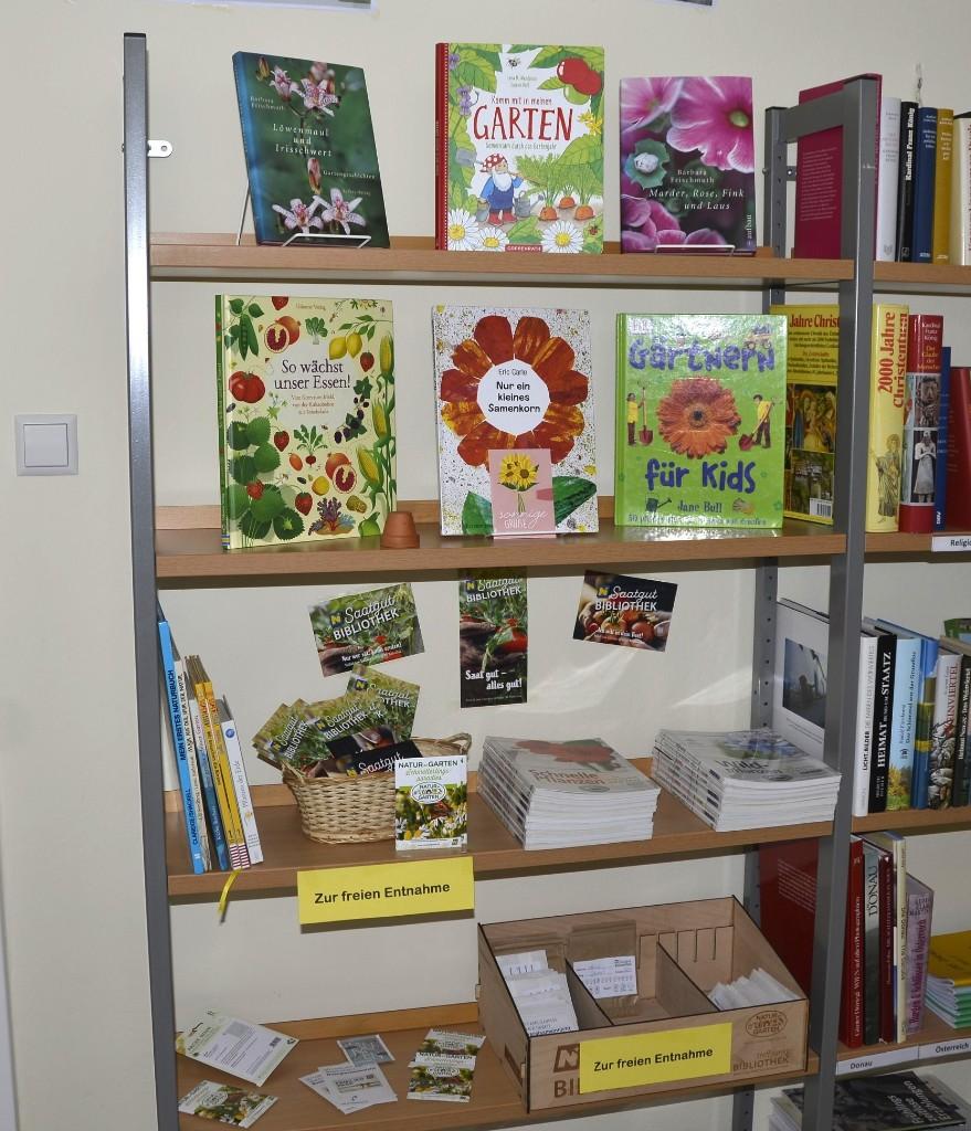 Saatgutbibliothek -Bücherregal